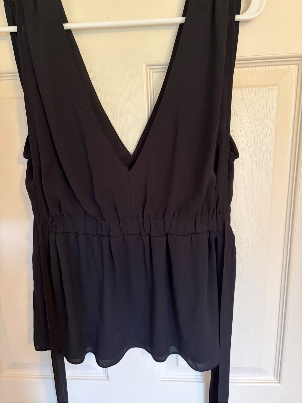 BCBGMaxAzria Black V-Neck Sleeveless Blouse
